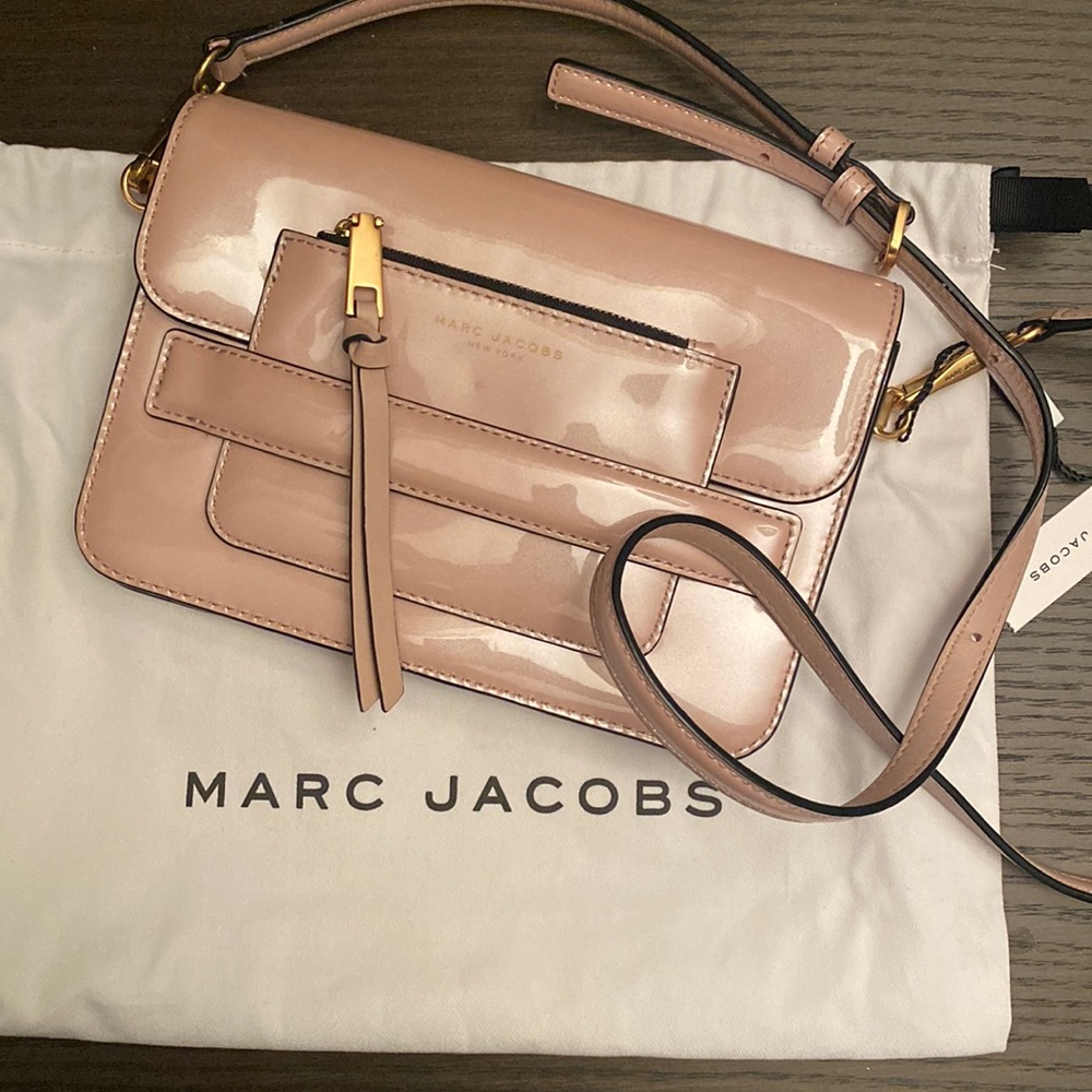 Marc Jacob’s Medium Patent Madison Cross Body Bag, new with tags & bag cover
